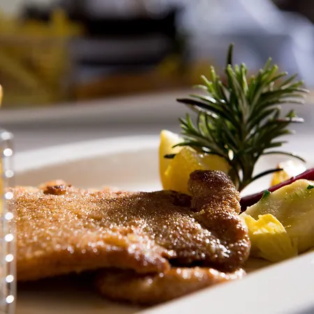 Alpine-inn By Jungfrau Wilderswil